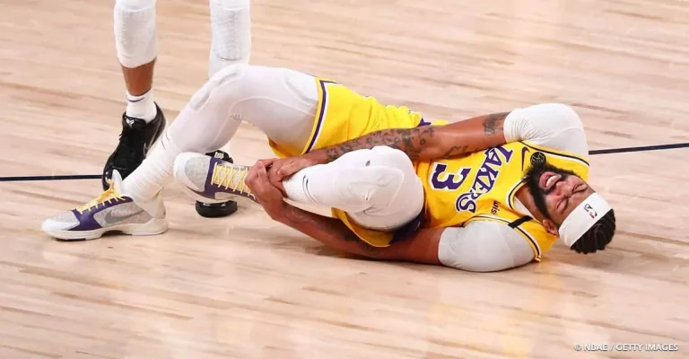 The Lakers' injury report features